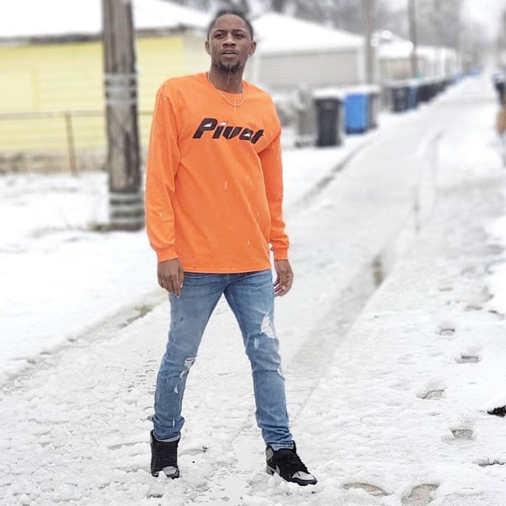 Meet your Posher, Cliff